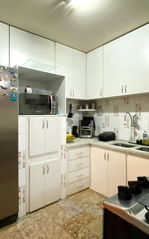 Apartamento à venda com 150m², 4 quartos e 2 vagas Apartamento à venda com 150m², 4 quartos e 2 vagasCozinha