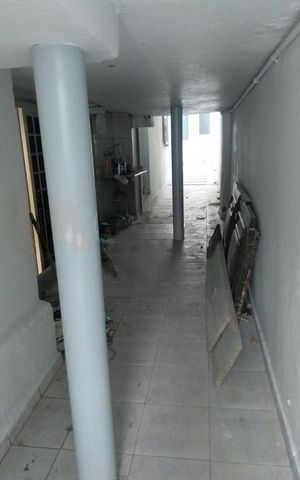 Casa à venda com 370m², 4 quartos e 2 vagas