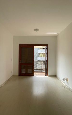 Apartamento à venda com 120m², 3 quartos e 1 vaga
