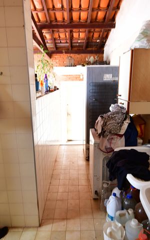 Casa de condomínio à venda com 483m², 3 quartos e 4 vagasÁrea de Serviço