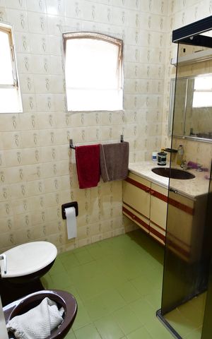 Casa de condomínio à venda com 483m², 3 quartos e 4 vagasBanheiro Social