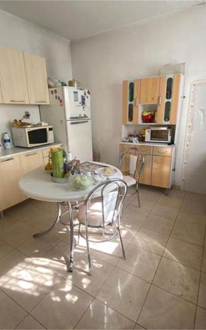 Casa à venda com 154m², 7 quartos e 2 vagas