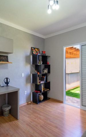 Casa de condomínio à venda com 176m², 3 quartos e 3 vagasQuarto