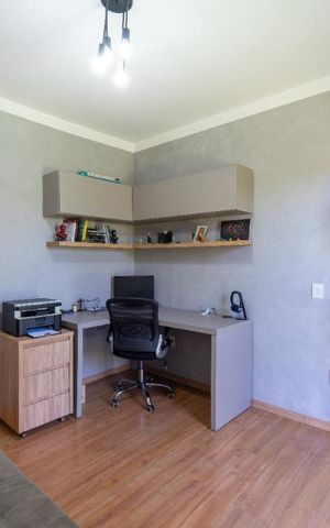 Casa de condomínio à venda com 176m², 3 quartos e 3 vagasQuarto