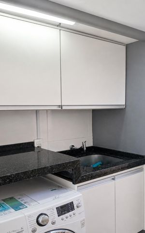 Casa de condomínio à venda com 176m², 3 quartos e 3 vagasÁrea de serviço