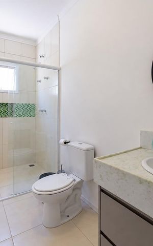 Casa de condomínio à venda com 176m², 3 quartos e 3 vagasBanheiro