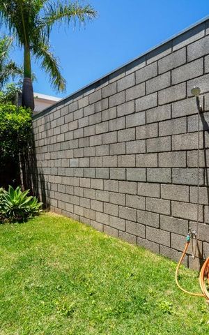 Casa de condomínio à venda com 176m², 3 quartos e 3 vagasÁrea externa