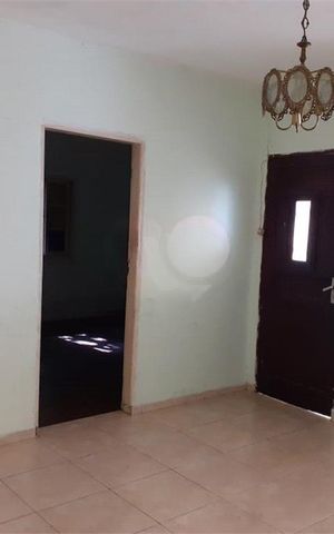 Casa à venda com 100m², 4 quartos e 4 vagas