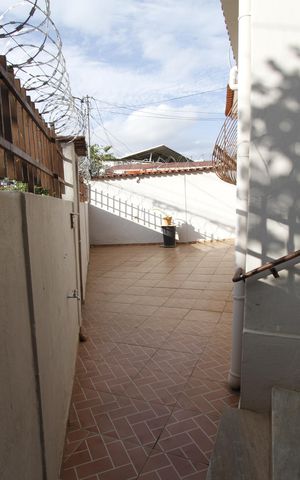 Casa para alugar com 100m², 3 quartos e sem vagaÁrea externa