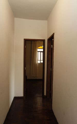 Casa para alugar com 100m², 3 quartos e sem vagaCorredor