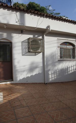Casa para alugar com 100m², 3 quartos e sem vagaÁrea externa