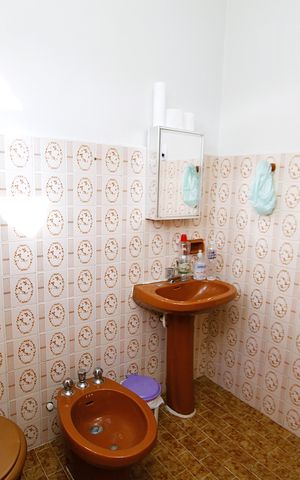 Casa para alugar com 100m², 3 quartos e sem vagaBanheiro Social