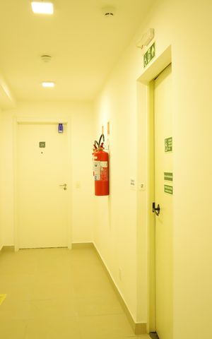 Apartamento para alugar com 42m², 2 quartos e sem vagaÁrea comum - Saguão do andar