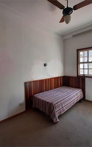 Casa de condomínio à venda com 280m², 3 quartos e 2 vagas