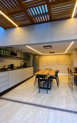 Casa para alugar com 180m², 3 quartos e 2 vagas