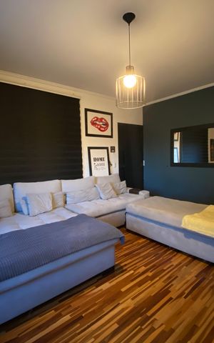 Casa para alugar com 180m², 3 quartos e 2 vagas