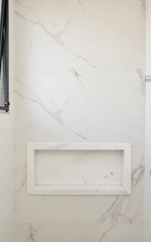 Apartamento à venda com 64m², 2 quartos e 2 vagas Apartamento à venda com 64m², 2 quartos e 2 vagasBanheiro Social