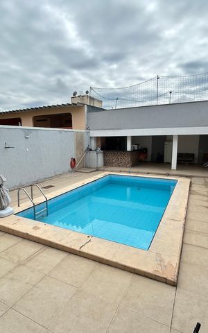 Casa à venda com 450m², 4 quartos e 4 vagasPiscina
