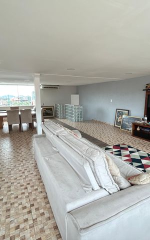 Casa à venda com 450m², 4 quartos e 4 vagasTerraço