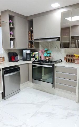 Casa à venda com 300m², 3 quartos e 2 vagas