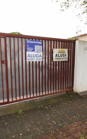 Casa para alugar com 100m², 3 quartos e sem vagaQuintal