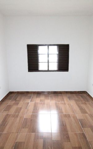 Casa para alugar com 100m², 3 quartos e sem vagaSuíte