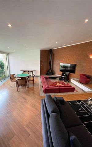 Casa à venda com 322m², 4 quartos e 5 vagas