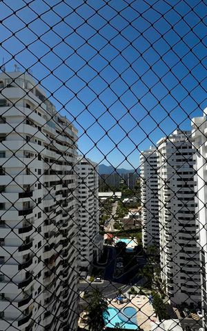Apartamento à venda com 80m², 3 quartos e 1 vaga Apartamento à venda com 80m², 3 quartos e 1 vagaVista
