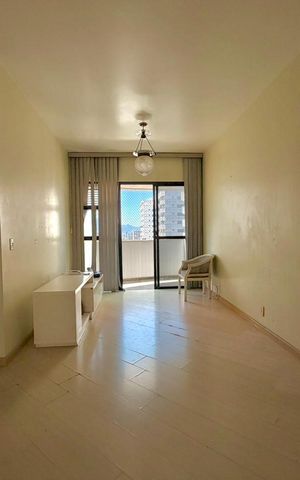 Apartamento à venda com 80m², 3 quartos e 1 vaga Apartamento à venda com 80m², 3 quartos e 1 vagaSala