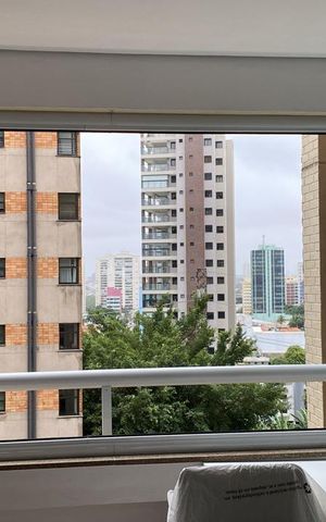 Apartamento para alugar com 140m², 3 quartos e 3 vagas Apartamento para alugar com 140m², 3 quartos e 3 vagasVaranda