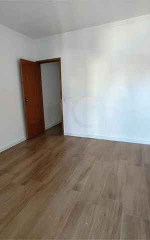 Casa à venda com 122m², 3 quartos e 2 vagas