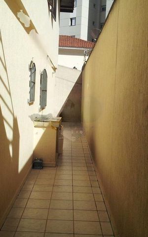 Casa à venda com 175m², 3 quartos e 2 vagas