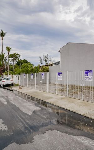 Casa de condomínio para alugar com 35m², 1 quarto e 1 vaga Casa de condomínio para alugar com 35m², 1 quarto e 1 vagaFachada