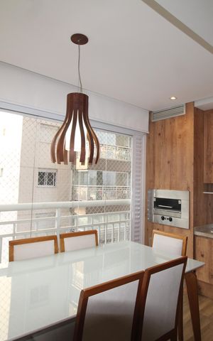 Apartamento à venda com 78m², 2 quartos e 2 vagasSala / Cozinha
