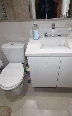 Apartamento à venda com 78m², 2 quartos e 2 vagasBanheiro 1