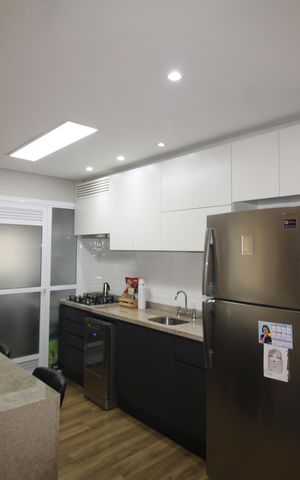Apartamento à venda com 78m², 2 quartos e 2 vagasSala / Cozinha