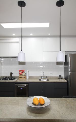 Apartamento à venda com 78m², 2 quartos e 2 vagasSala / Cozinha