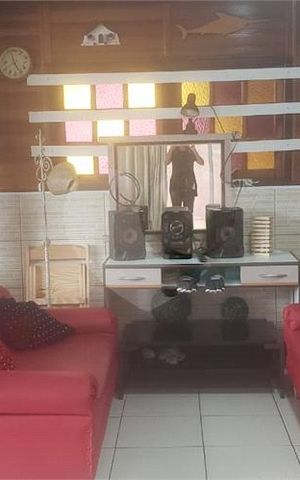 Casa à venda com 297m², 2 quartos e 2 vagas