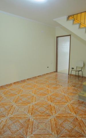 Casa à venda com 130m², 2 quartos e 1 vagaSala