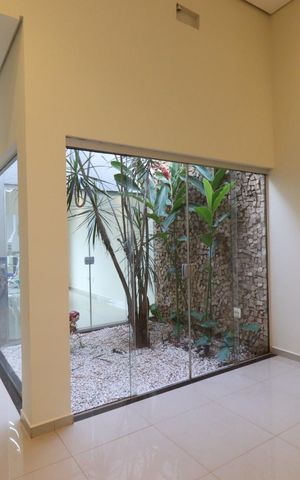 Casa de condomínio para alugar com 230m², 4 quartos e 2 vagas Casa de condomínio para alugar com 230m², 4 quartos e 2 vagasSala