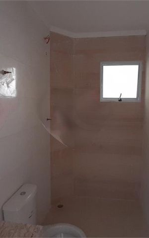 Casa de condomínio à venda com 40m², 2 quartos e sem vaga