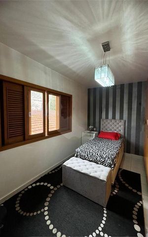 Casa à venda com 370m², 3 quartos e 3 vagas