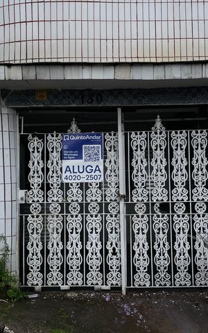 Casa para alugar com 50m², 1 quarto e 1 vaga Casa para alugar com 50m², 1 quarto e 1 vagaFachada + Placa