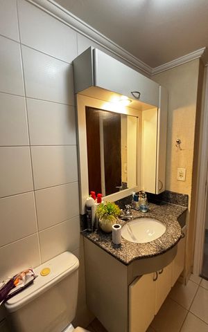 Apartamento à venda com 67m², 2 quartos e 1 vaga Apartamento à venda com 67m², 2 quartos e 1 vagaBanheiro