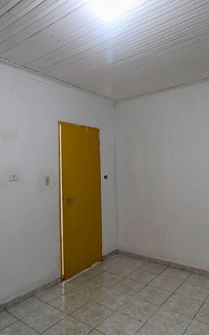 Casa à venda com 250m², 7 quartos e 3 vagas Casa à venda com 250m², 7 quartos e 3 vagasQuarto 1