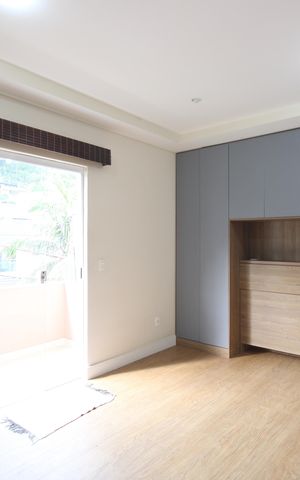 Casa de condomínio para alugar com 350m², 4 quartos e 2 vagasQuarto 2