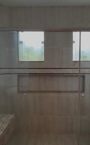 Casa de condomínio para alugar com 350m², 4 quartos e 2 vagas Casa de condomínio para alugar com 350m², 4 quartos e 2 vagasBanheiro social