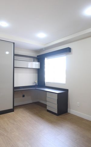 Casa de condomínio para alugar com 350m², 4 quartos e 2 vagasQuarto 1