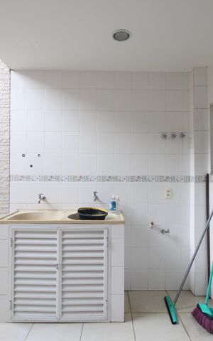 Casa de condomínio para alugar com 350m², 4 quartos e 2 vagasÁrea de serviço