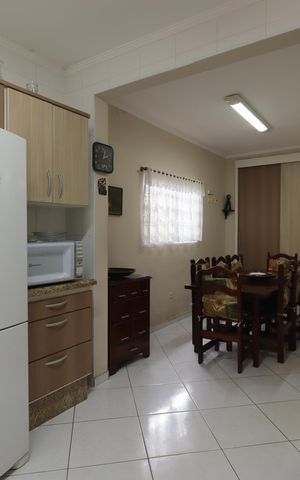 Casa à venda com 177m², 3 quartos e 3 vagasCozinha